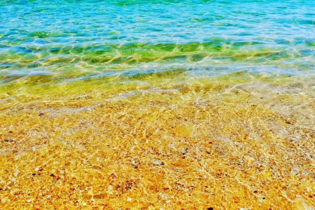 Comfort Zone Beach Apartment Куартейра Екстер'єр фото