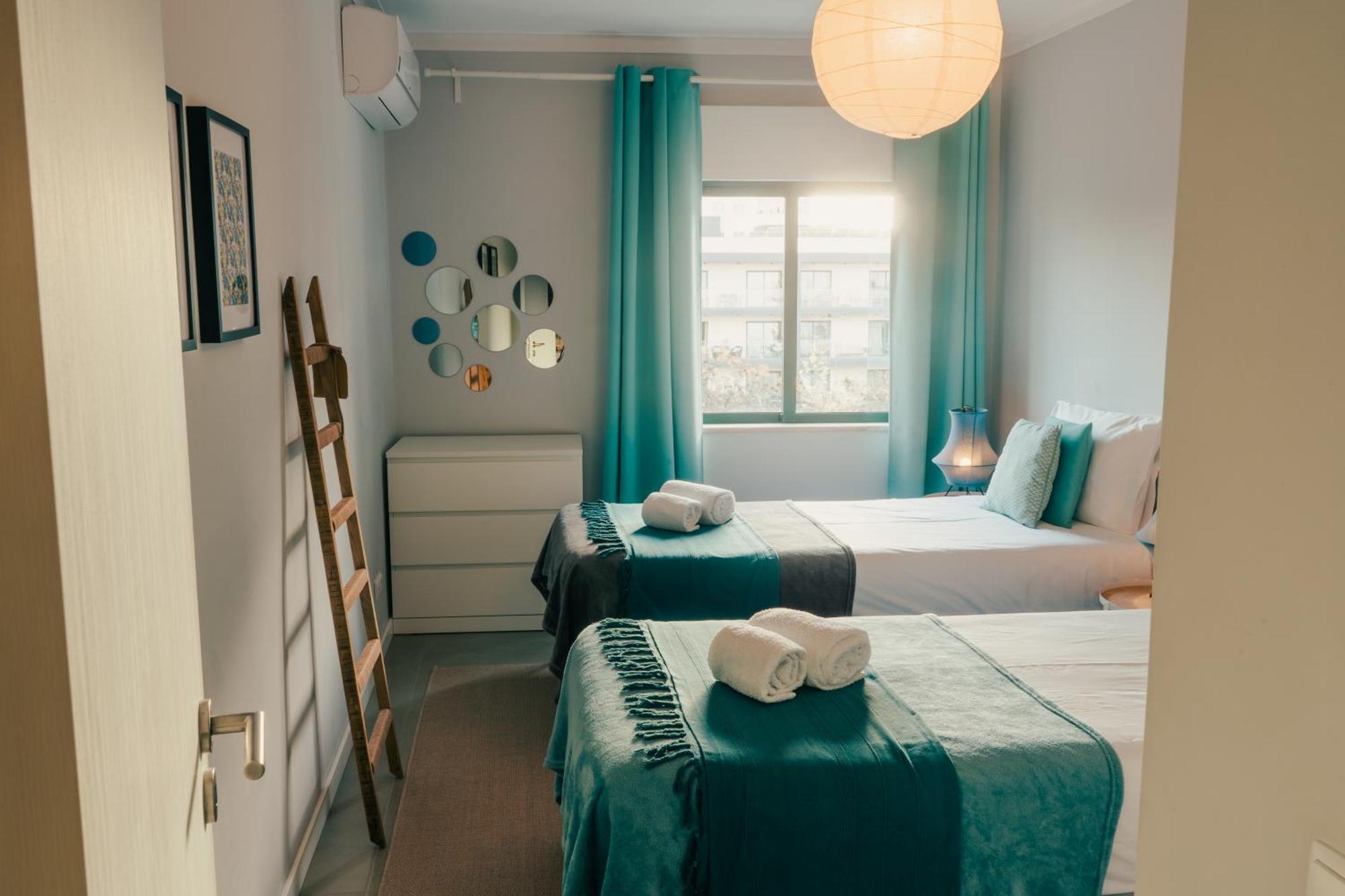 Comfort Zone Beach Apartment Куартейра Екстер'єр фото