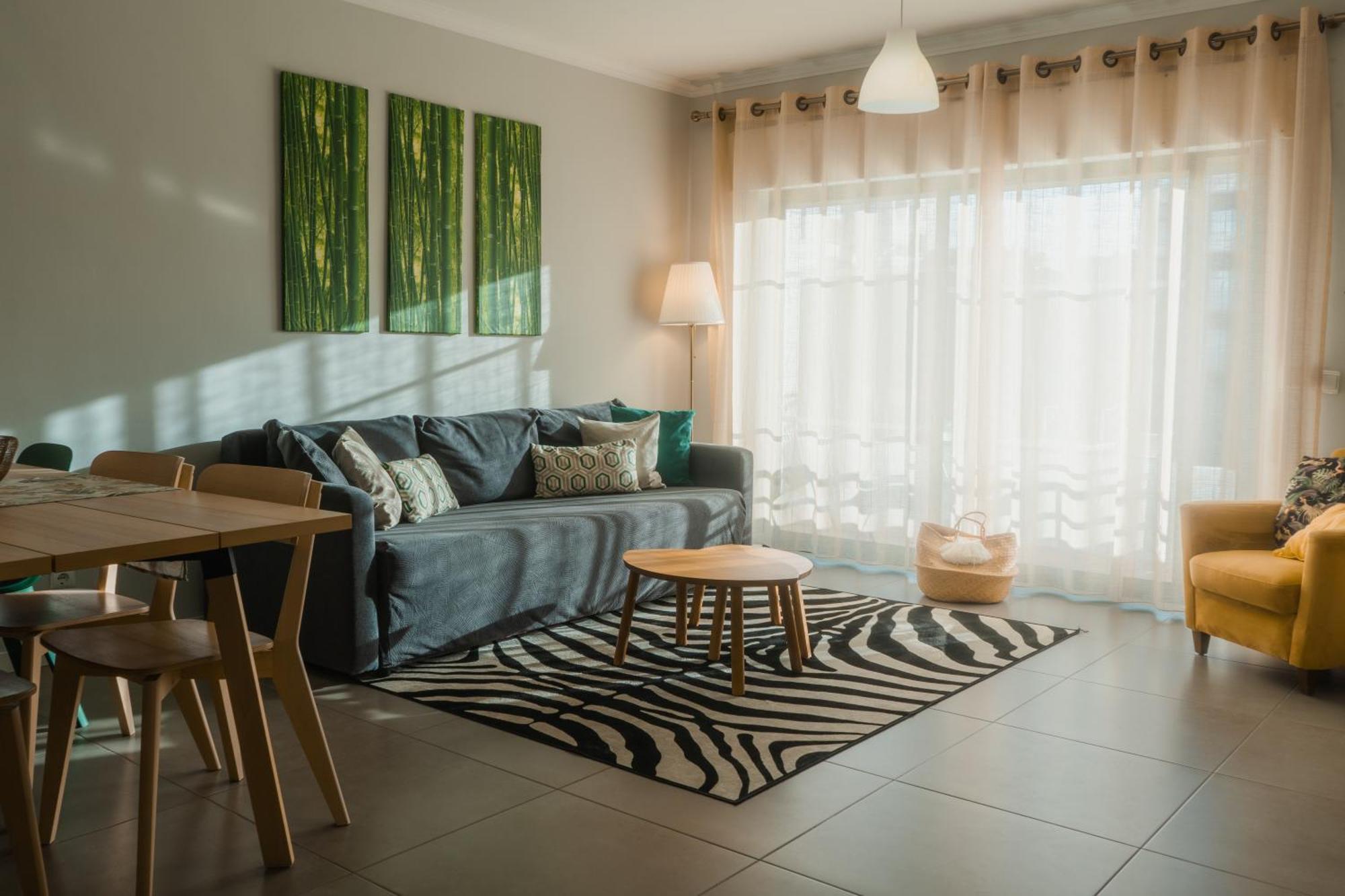 Comfort Zone Beach Apartment Куартейра Екстер'єр фото