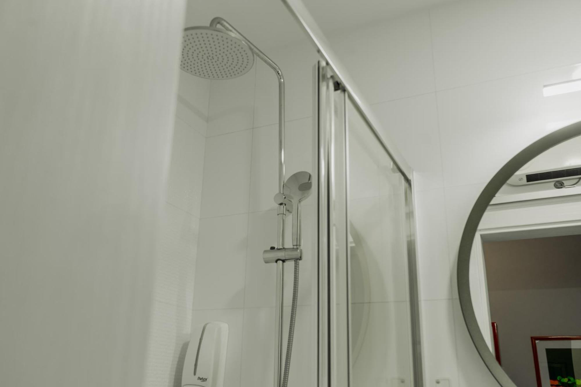 Comfort Zone Beach Apartment Куартейра Екстер'єр фото